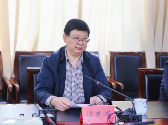 校党委书记褚光荣与党外代表人士开展联系交友