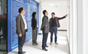 校党委副书记杨声国率队开展校园宣传品巡查