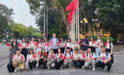 贵州民族大学赴越南留学师生参加习近平总书记访越迎接活动